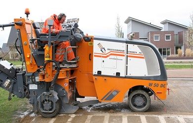 W50DC/Ri met transportband       